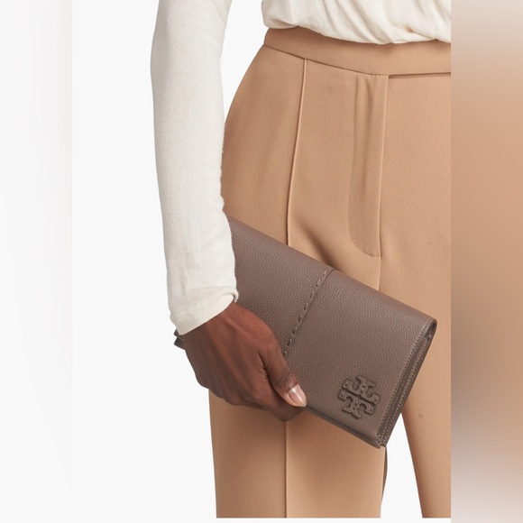 Tory Burch McGraw Leather Wallet Crossbody - Picture 9 of 10